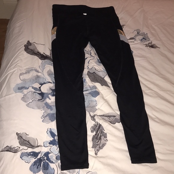 Forever 21 leggings - Picture 2 of 3